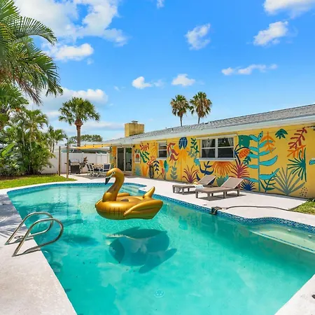 Villa 105 Bay Dr N